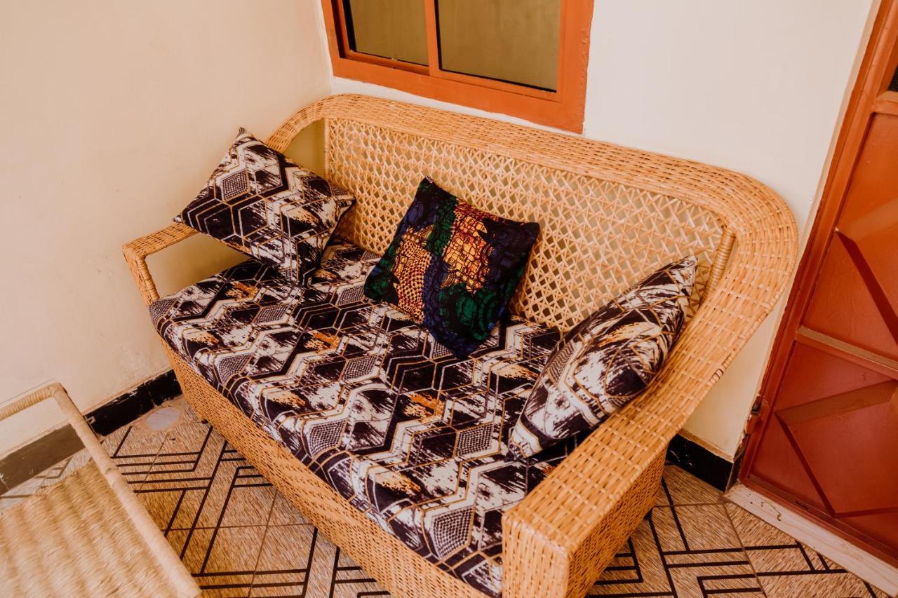 Kisanga Homestay Moshi Ngoại thất bức ảnh