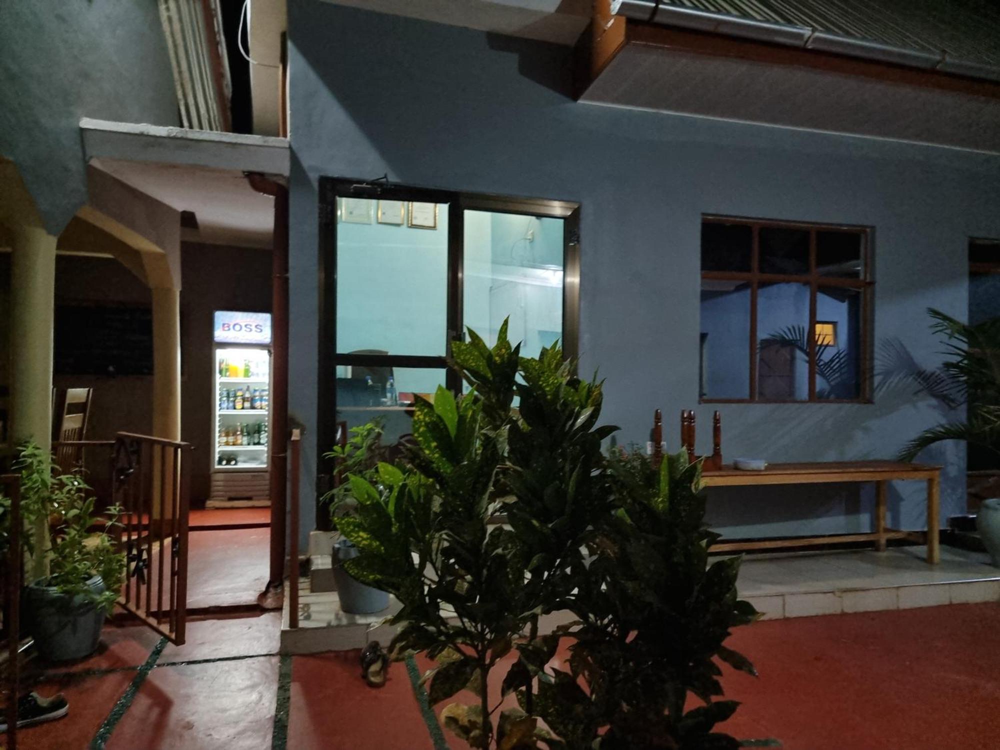 Kisanga Homestay Moshi Ngoại thất bức ảnh